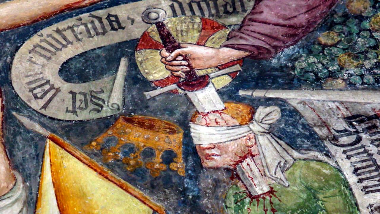 © ORF Antisemitisches Fresko in einer Kärntner Kirche zeigt eine Person mit verbundenen Augen, der ein Schwert in den Kopf gestoßen wird.