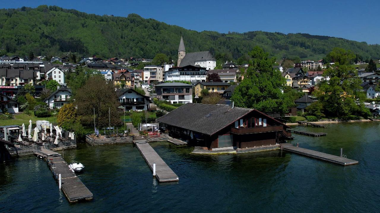 Am Schauplatz: Bootshaus am Traunsee