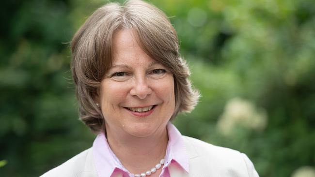 Porträt von der evangelischen Bischöfin Cornelia Richter