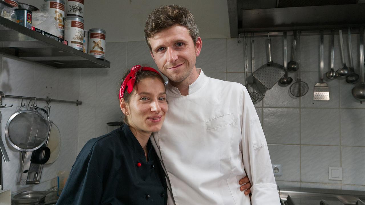 Das Wirtspaar Clarissa Chroma und Matthias Weinzettl vom Alpenstrandbad Edlach an der Rax
