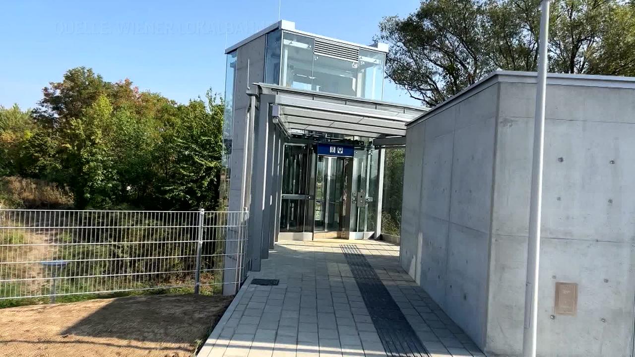 Am Bild ist ein neuer Aufzug in der Station Maria Enzersdorf zu sehen.