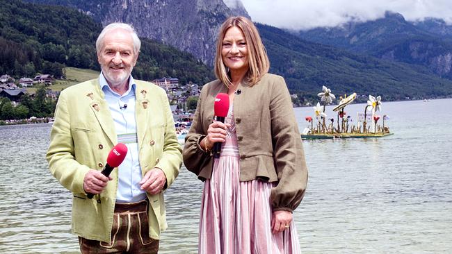 Das Narzissenfest 2025 - Die Blumenpracht aus dem Ausseerland: Die Moderatoren Reinhart Grundner und Sigrid Maurer