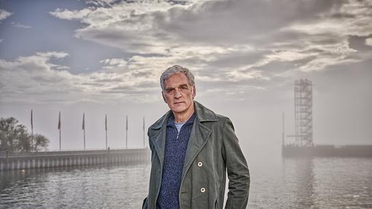 Ex-Kommissar Robert Anders ist in seiner Heimat am Bodensee inzwischen wieder gut verwurzelt.