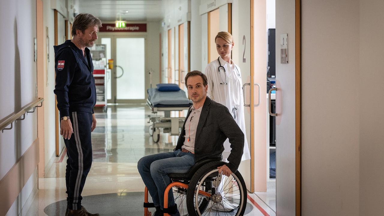 "Die Toten von Salzburg: Wolf im Schafspelz": Michael Fitz (Hubert Mur), Florian Teichtmeister (Peter Palfinger), Anna Unterberger (Anna Doll)