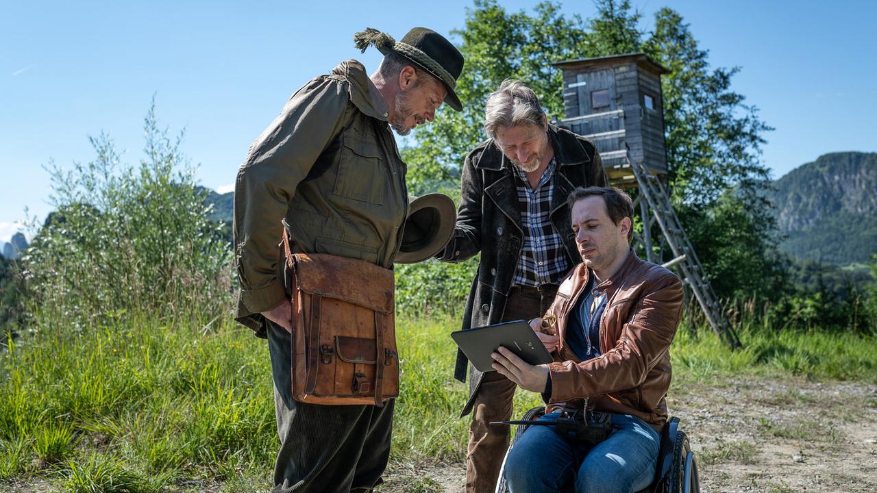 "Die Toten von Salzburg: Wolf im Schafspelz": Christian Geroldinger (Förster), Michael Fitz (Hubert Mur), Florian Teichtmeister (Peter Palfinger)