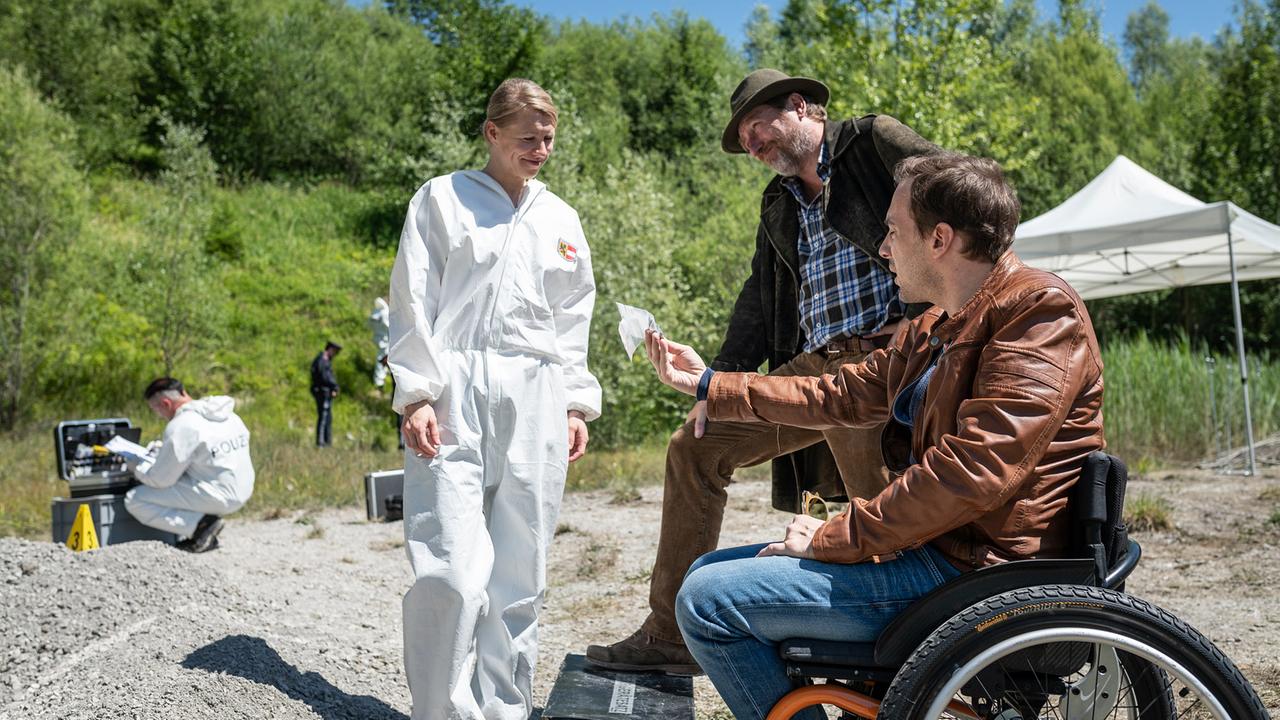 "Die Toten von Salzburg: Wolf im Schafspelz": Ingrid Adler (Spurensicherung), Michael Fitz (Hubert Mur), Florian Teichtmeister (Peter Palfinger)