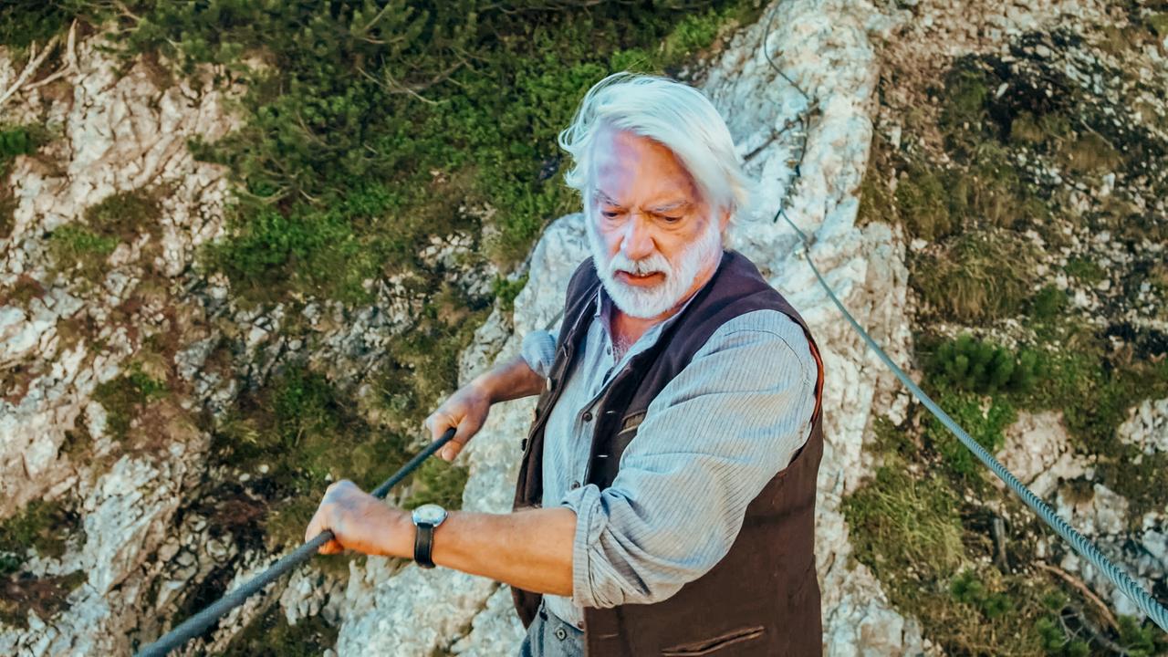 Ulrich Gruber ist mit dem Solarprojekt seiner Tochter nicht einverstanden und versucht alles, um dieses zu sabotieren.