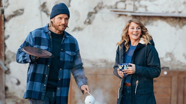 © ORF/ZDF/Sabine Finger Nach ereignisreichen Wochen freuen sich Markus Kofler und Katharina Strasser auf eine besinnliche Weihnachtsfest.