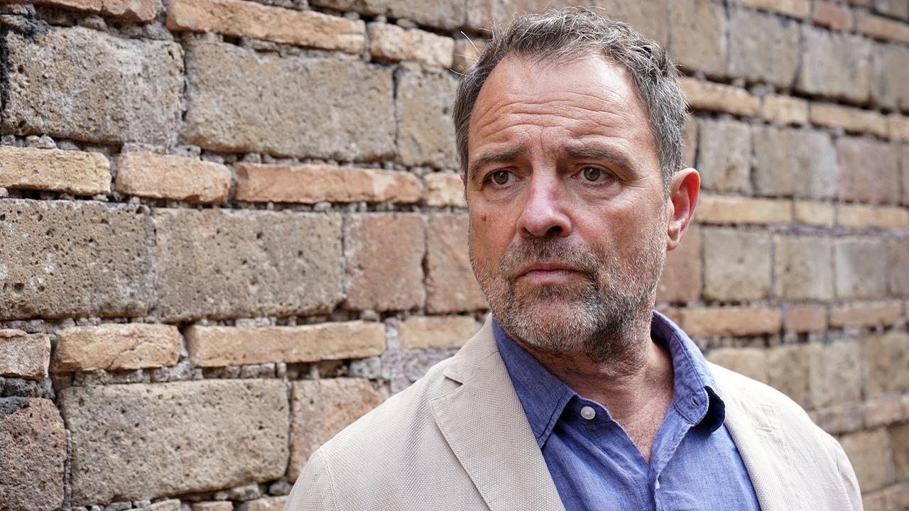 © ORF/ARD Degeto/UFA Fiction GmbH/Hans Joachim Pfeiffer Dr. Meier auf der Suche nach der Vermissten.