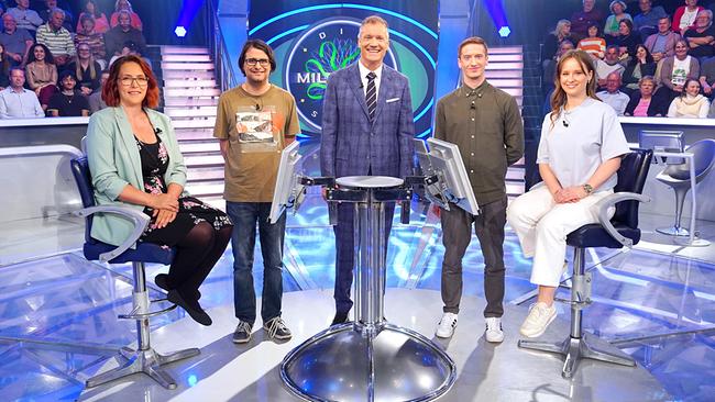Die Millionenshow: Sibylle Blatzheim (Waldkirchen am Wesen in Oberösterreich), Benjamin Jaffery (Wien), Armin Assinger, Florian Unterkofler (Graz), Anna Hitzinger (Wien)