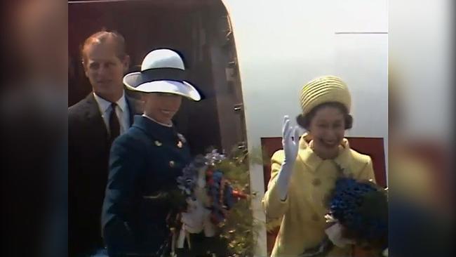 © ORF Königin Elizabeth II - kurz vor der Abreise am 10. Mai 1969 vom Flughafen Schwechat