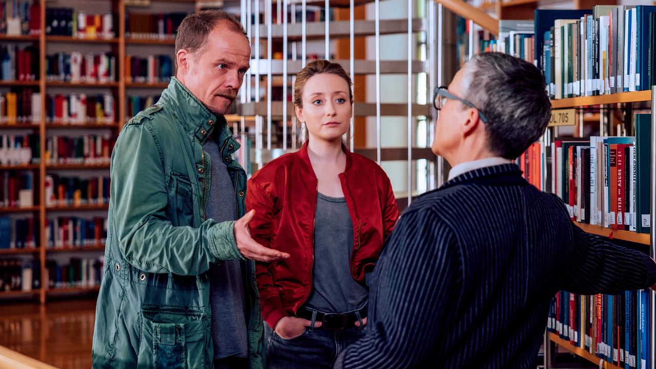 "Die Toten vom Bodensee – Nachtschatten": Matthias Koeberlin (Micha Oberländer), Alina Fritsch (Luisa Hoffmann), Claudia-Sofie Jelinek (Marlene Renner)