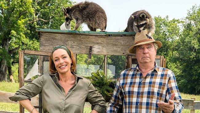  Pensionswirtin Sophie (Aglaia Szyszkowitz) und Barthl (Friedrich von Thun) bekommen tierische Feriengäste.