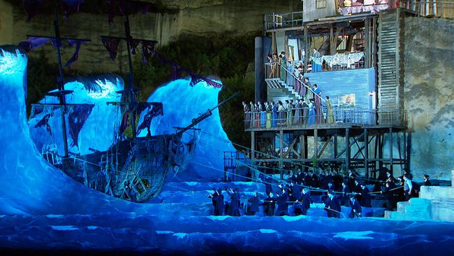 © ORF/ORF- Burgenland Geisterschiff und Discofieber - im burgenländischen Festspielsommer