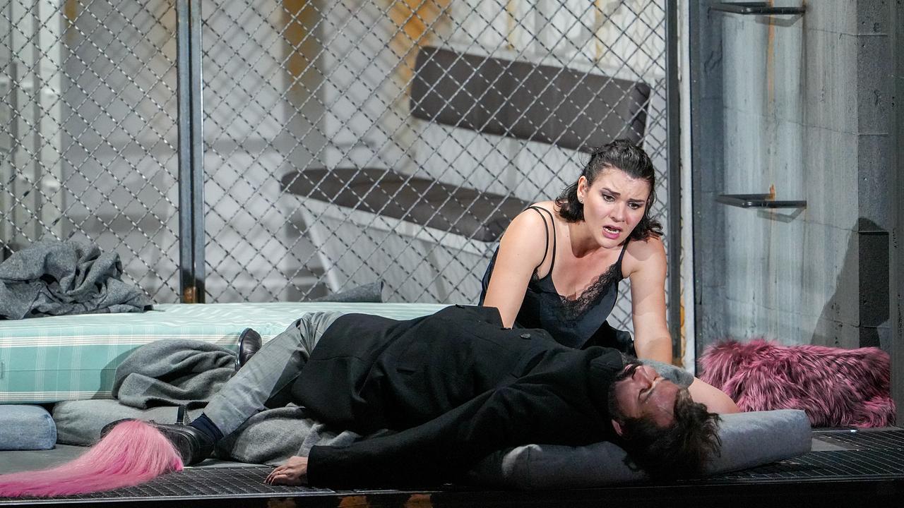 © ORF/Roman Zach-Kiesling Giulio Cesare in Egitto - ein barocker Thriller in drei Akten: Akt II - Verhängnisvolle Allianzen: Olga Kulchynska (Cleopatra), Christophe Dumaux (Giulio Cesare)