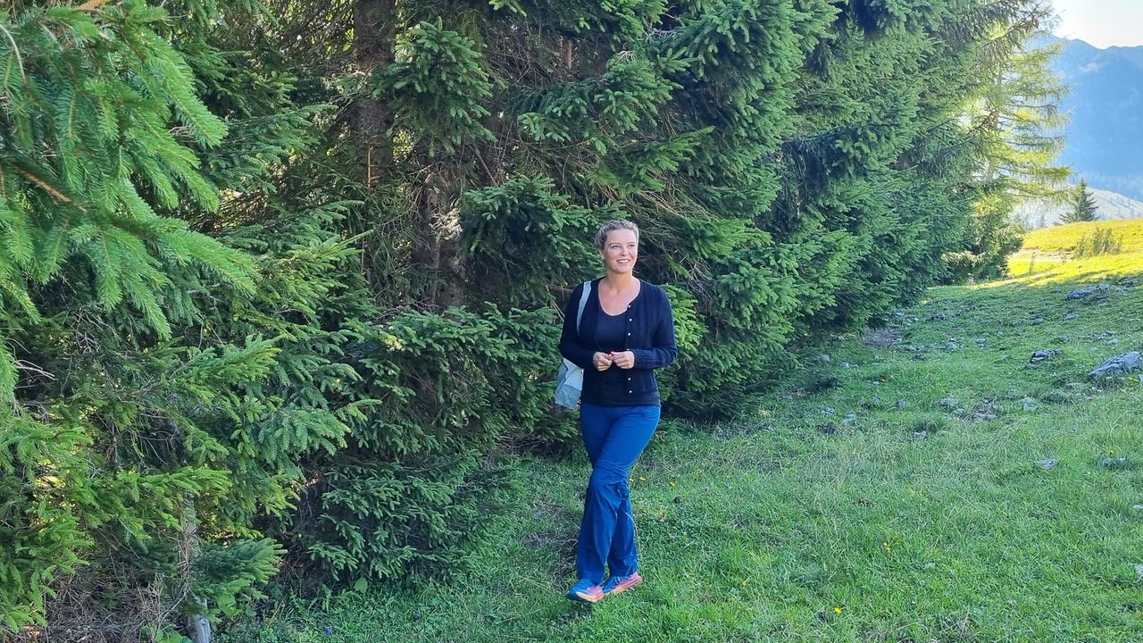 "G´sund in Österreich: Die geheime Welt der Pilze": Christine Reiler beim Pilzesammeln im Wald