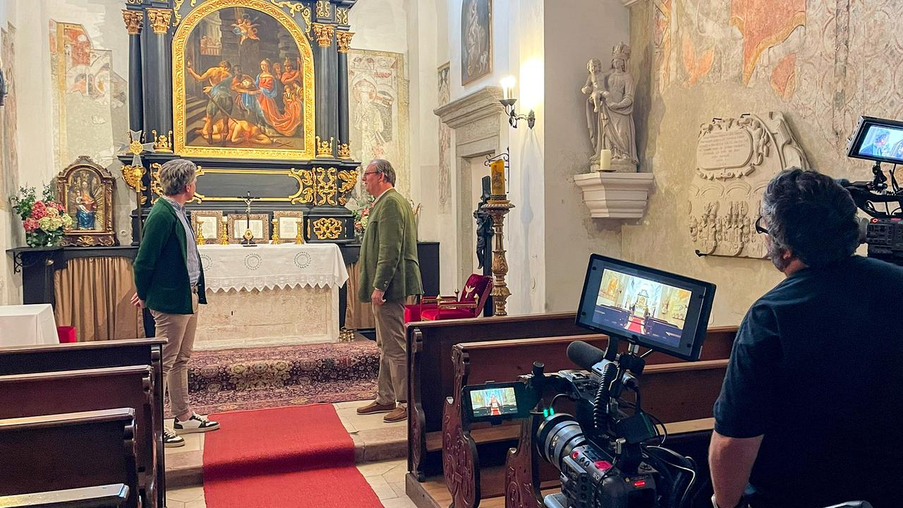"Herrschaftszeiten! - Bei Fam. Salm-Reifferscheidt auf Schloss Steyregg": Johann-Philipp Spiegelfeld, Niklas Salm-Reifferscheidt, Matthias Bruckmüller (Kamera)