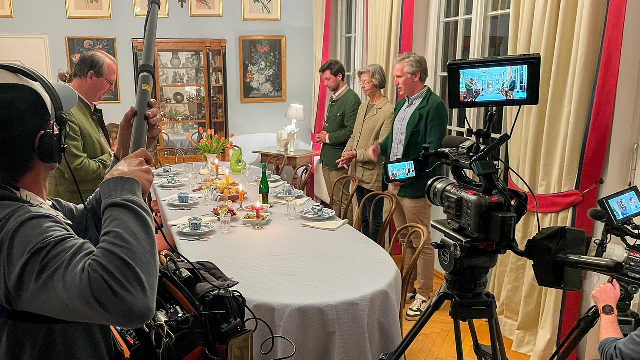 "Herrschaftszeiten! - Bei Fam. Salm-Reifferscheidt auf Schloss Steyregg": Niklas Salm-Reifferscheidt, Christoph Salm-Reifferscheidt, Marietta Salm-Reifferscheidt, Johann-Philipp Spiegelfeld