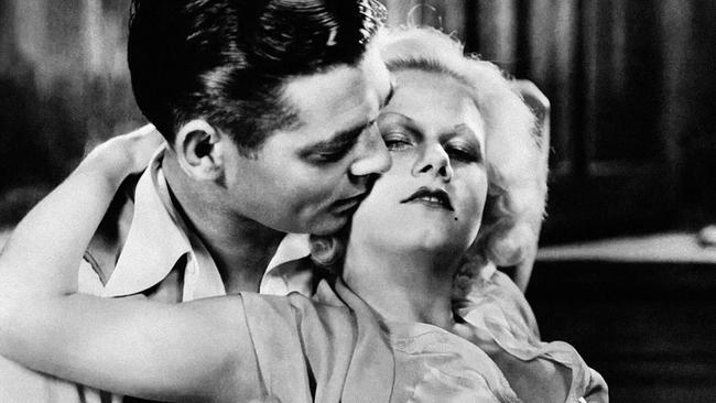 © ORF/Wichita Films Mann küsst Frau