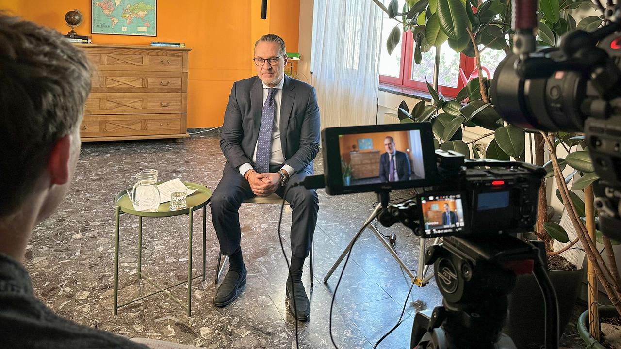 Jahrzehnte in Rot Weiß Rot: Heinz-Christian Strache (Vizekanzler 2017-2019, FPÖ) beim Interview