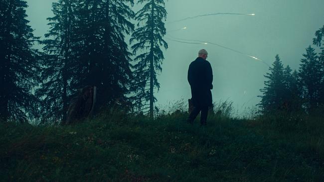 Kinder des Friedens:  Am Todestag seines Vaters wird Jürgen Gerber von bedrückenden Erinnerungen eingeholt, die ihn tief in seine Vergangenheit als Kind einer täuferischen Familie im Jura zurückführen.