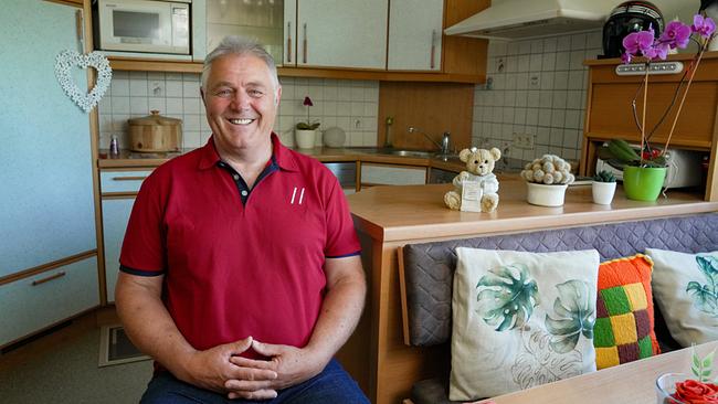 Liebesg'schichten und Heiratssachen, Gigi, 63, Sonnenschutztechniker i.R., Steiermark