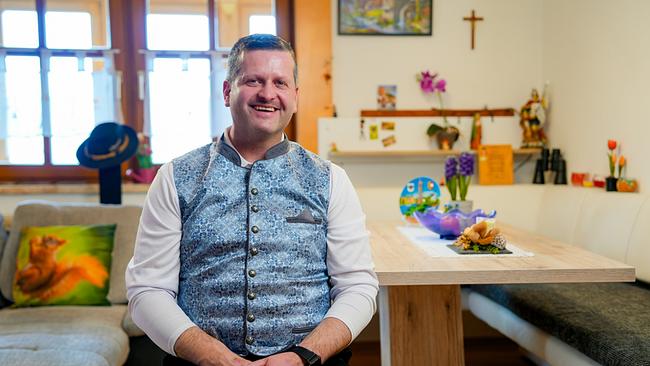 Liebesg'schichten und Heiratssachen