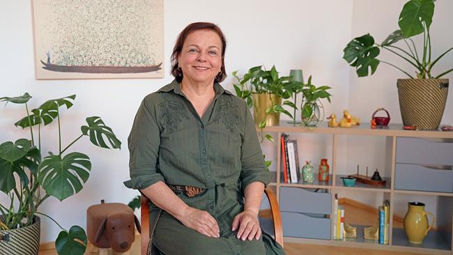 © ORF/Talk TV/Gustl Gschwantner Liebesg'schichten und Heiratssachen_Regina, 67, Psychologin aus Wien