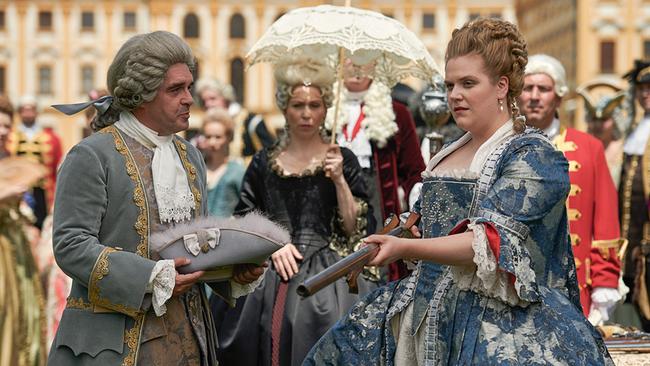 Maria Theresia (3): Peter Kočíš (Tarouca), Zuzana Stivínová (Elizabeth), Stefanie Reinsperger (Maria Theresia)