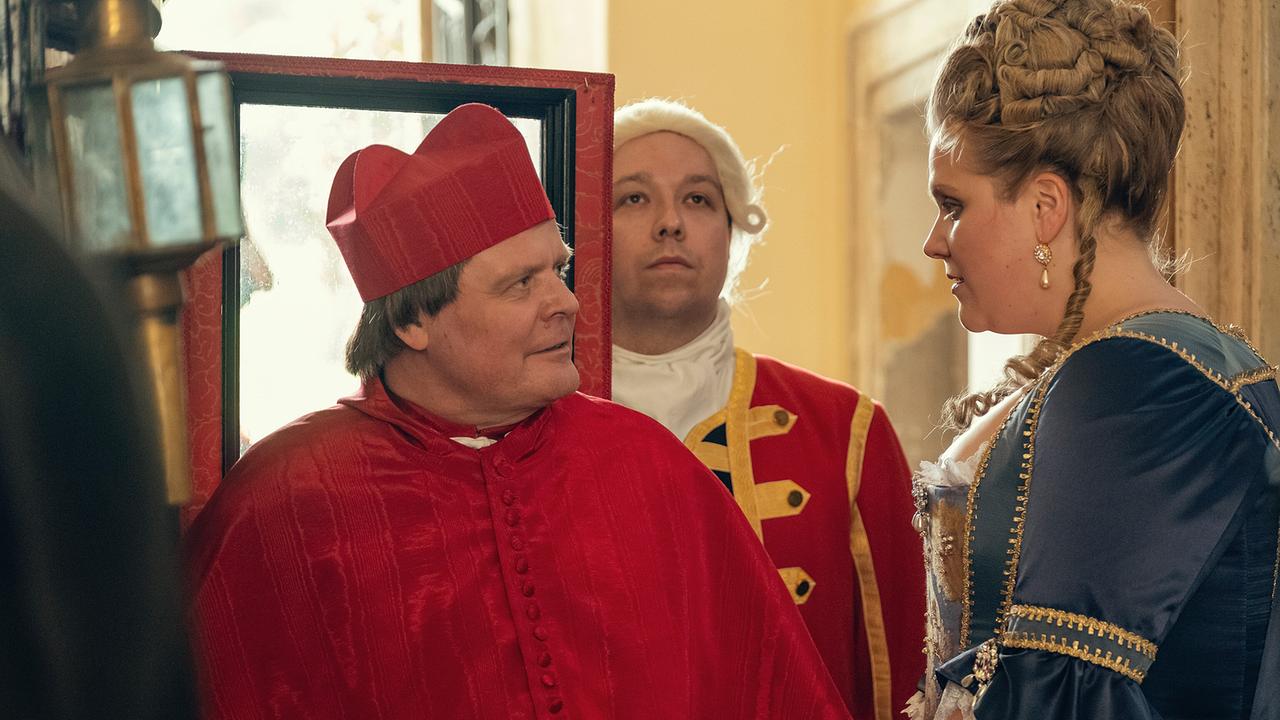 © ORF/MR Film/Czech Television/Dusan Martincek Maria Theresia (4): Igor Bareš (Nuncio), Stefanie Reinsperger (Maria Theresia)