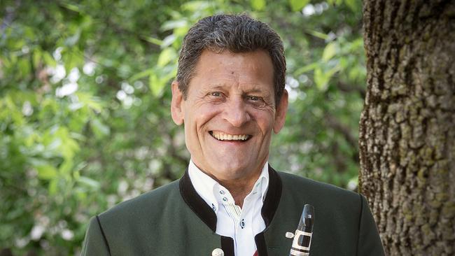 Franz Posch, Moderator von "Mei liabste Weis", im Grünen