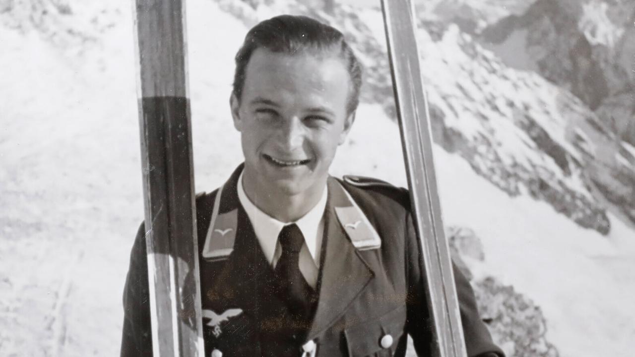 "Menschen & Mächte: Braune Brettln, braunes Leder": Josef "Pepi" Jennewein, Skirennläufer und Jagdflieger, ca. 1942