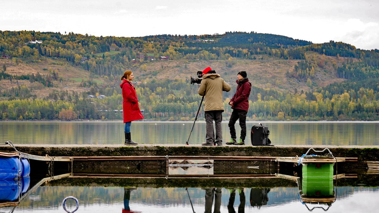 "Ruth Maier - die Anne Frank von Österreich": Martina Ebm bei Dreharbeiten am Mjøsa-See in Norwegen