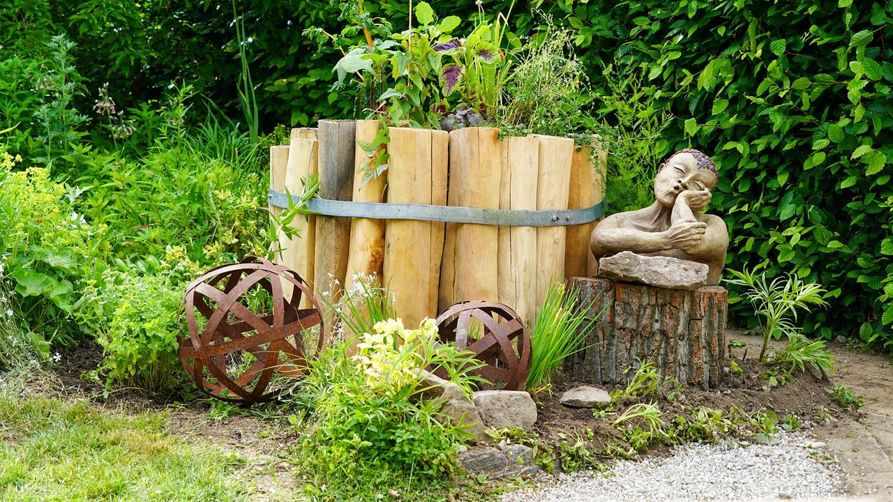 In der „Natur sucht Garten“-Anlage auf der Garten Tulln entsteht ein Hochbeet für Gemüseraritäten