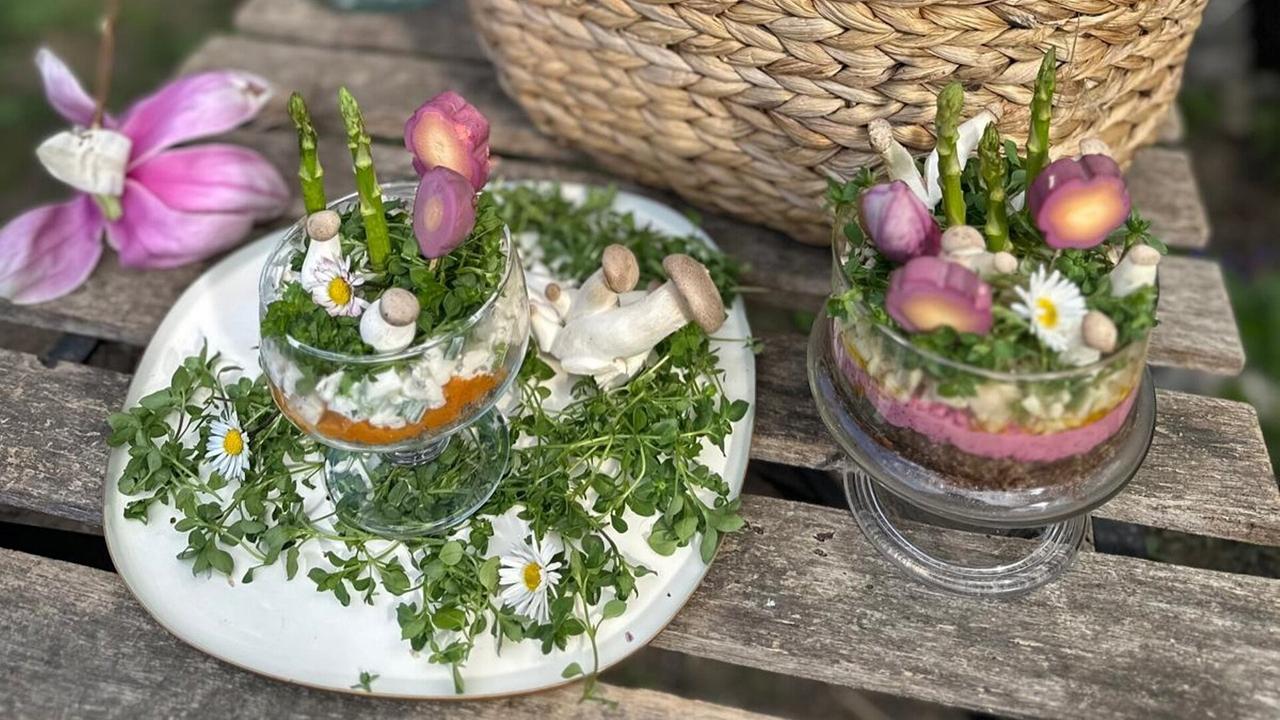 © Uschi Zezelitsch Nahaufnahme von Uschi Zezelitsch „Frühlings-Glückspilze“ im Glas“ als Antipasti.