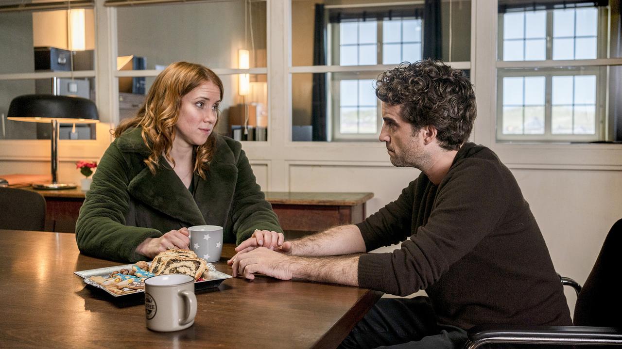 © ORF/ZDF/Georges Pauly Freya Reuter kennt Ermittler Hinnerk Feldmann gut.