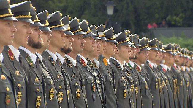 Offiziere bei der Ausmusterung, dem Abschluss ihrer militärischen Ausbildung