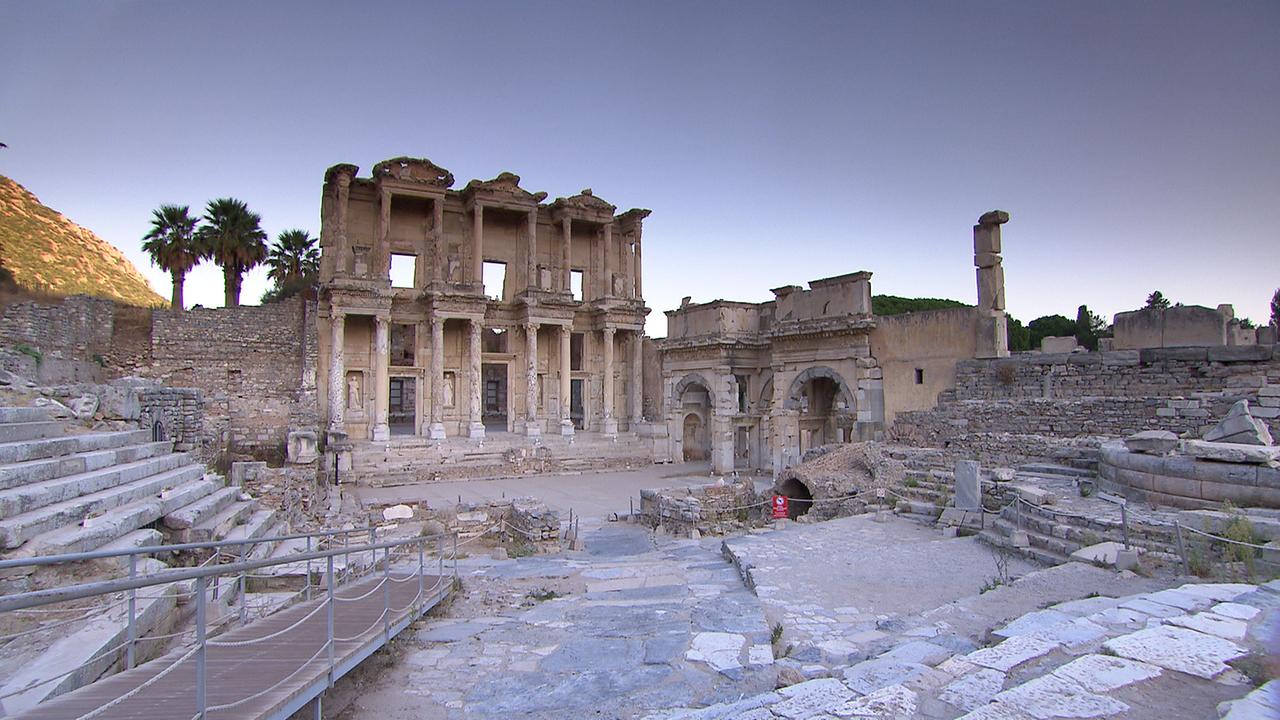 "Ephesos - Eine antike Weltstadt": Die berühmte Fassade der Celsus-Bibliothek