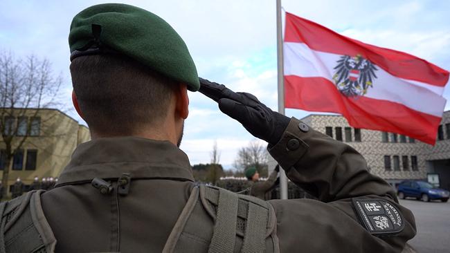 "Menschen & Mächte: Still gestanden": Bundesheersoldaten