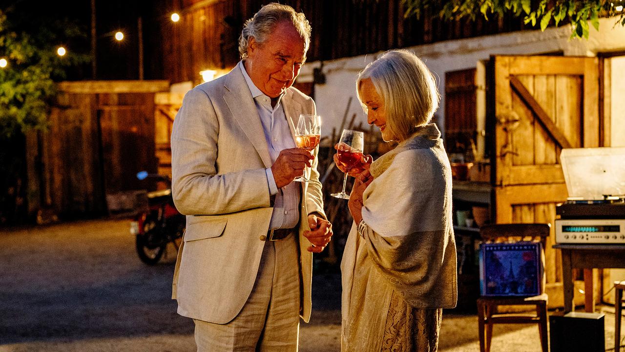 Stallbewohner Barthl möchte Brigitte beeindrucken.