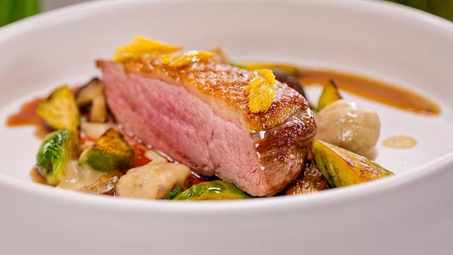 Silvia kocht: Weideentenbrust, Kohlsprossen, Kastaniengemüse & Sprengling
