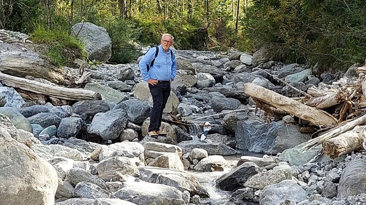 Slow food - Kulinarisches Erbe als Schatz der Zukunft: Harald Krassnitzer hat in der Ochsenschlucht bei Berg im Drautal nach Fossilien gesucht und wurde fündig.