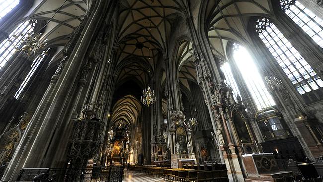 Innenansicht des Wiener Stephansdoms aufgenommen am Mittwoch, 4. Februar 2015, in Wien.