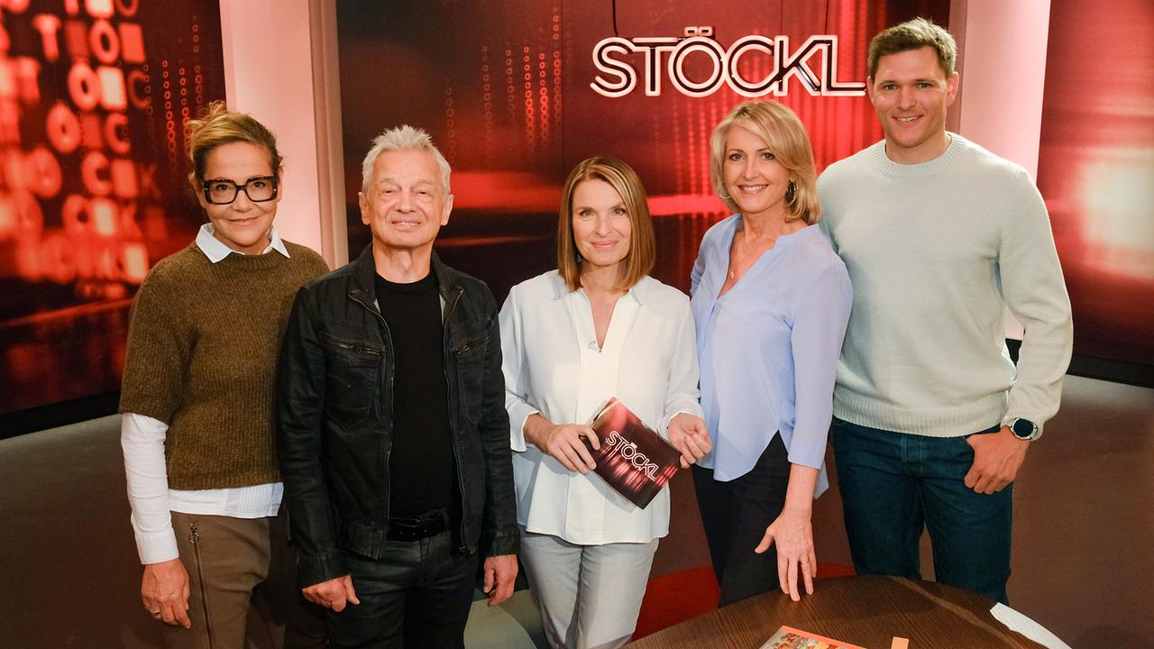 Gruppenfoto mit Monica Weinzettl, Boris Bukowski, Barbara Stöckl, Martina Hohenlohe und Thomas Dreßen im "STÖCKL"-TV‑Studio