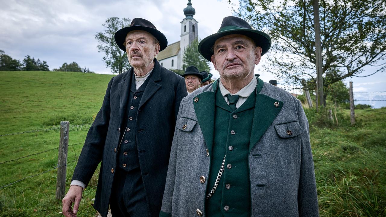 "Sturm kommt auf (1/2)": Josef Hader (Julius Kraus), Sigi Zimmerschied (Silvan Heingeiger sr.)