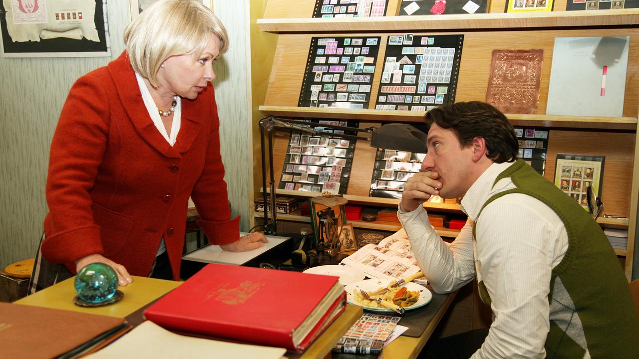 Brigitte Neumeister (Tante Hertha), Robert Palfrader (Herbert)