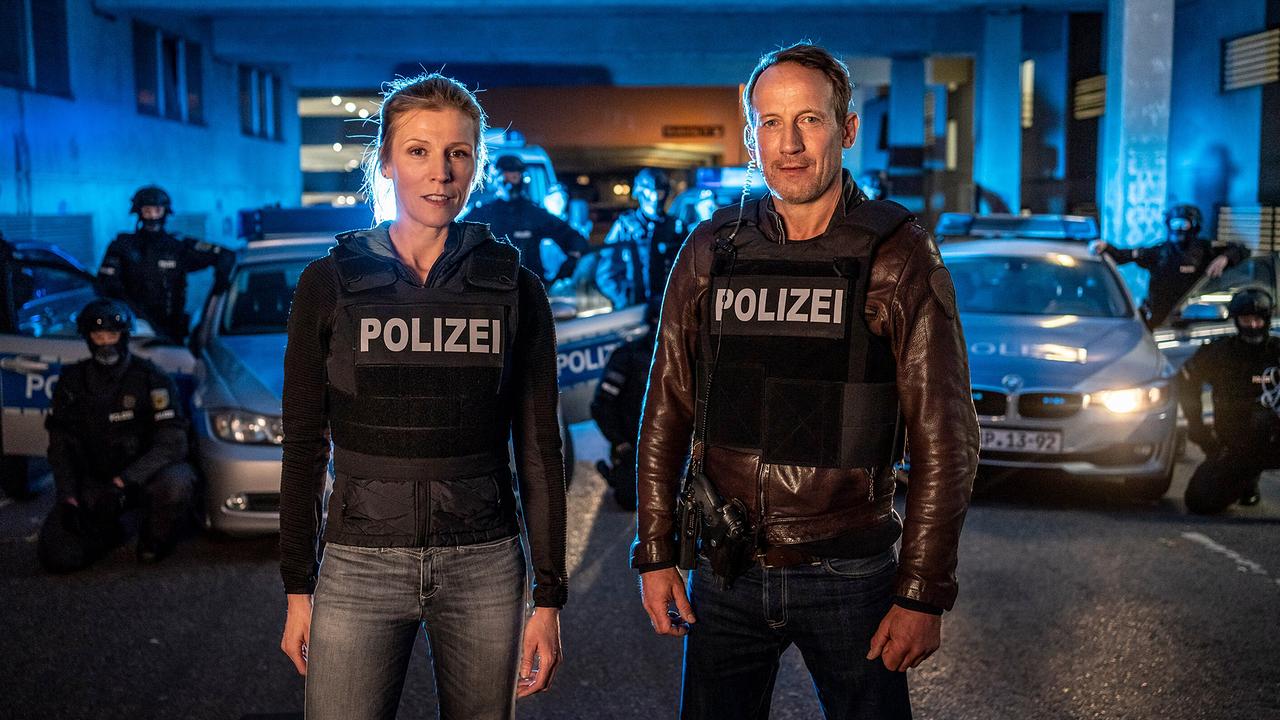 "Tatort: Was bleibt": Franziska Weisz (Julia Grosz), Wotan Wilke Möhring (Thorsten Falke)