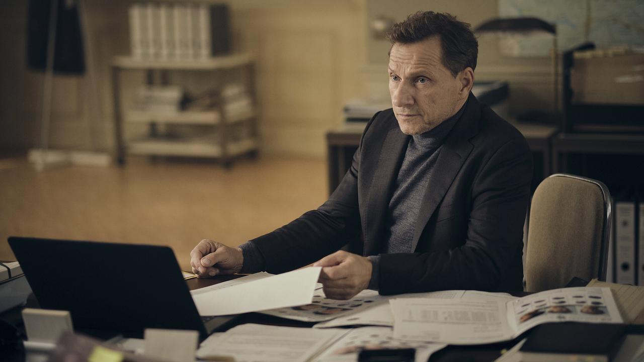 "Tatort: Zerrissen": Der Tathergang gibt Thorsten Lannert (Richy Müller) Rätsel auf.