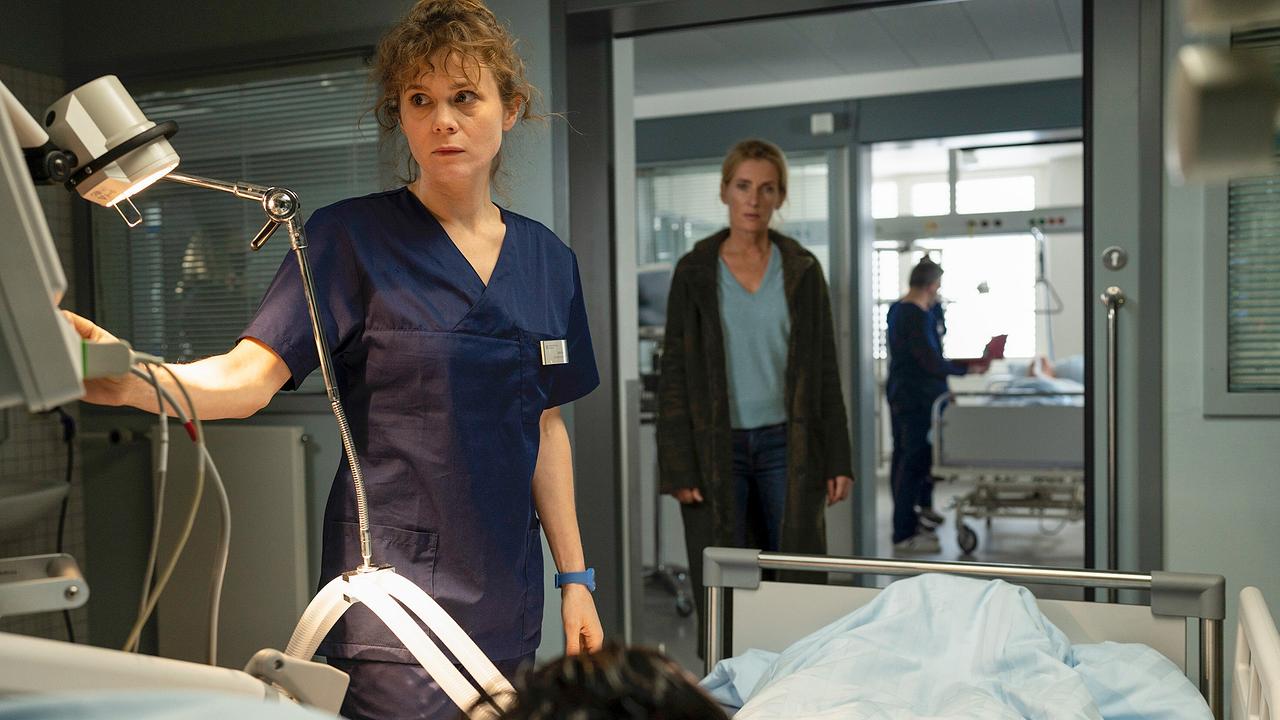 "Tatort: Geisterfahrt": Was hat Krankenschwester Jutta Reichelt (Lea Willkowsky) mit der ganzen Sache zu tun?