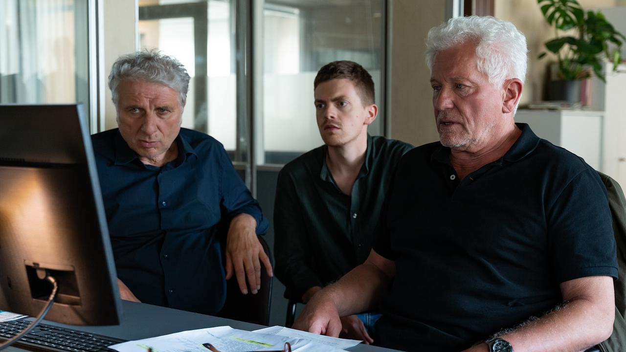 "Tatort: Schau mich an": Hauptkommissar Franz Leitmayr (Udo Wachtveitl), Kommissar Kalli Hammermann (Ferdinand Hofer), Hauptkommissar Ivo Batic (Miroslav Nemec)